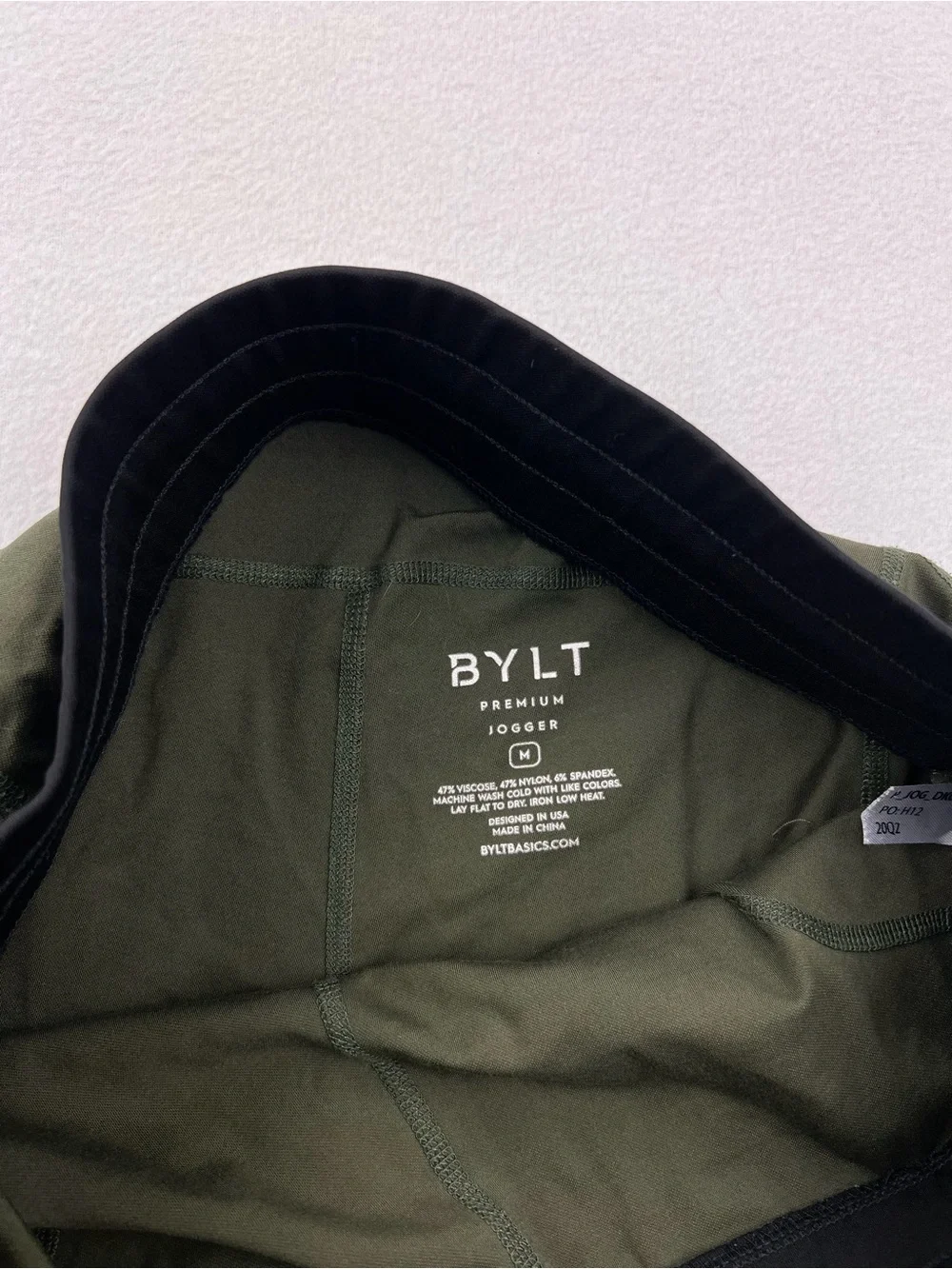 BYLT Premium Basics Elite+ Jogger Pants Mens Size M Olive Green Slim Performance